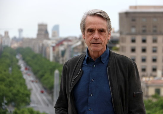 Jeremy Irons on the rooftop of a Barcelona hotel on April 29 2019 (by Pau Cortina)